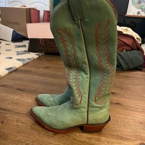 Cowgirl boots turquoise